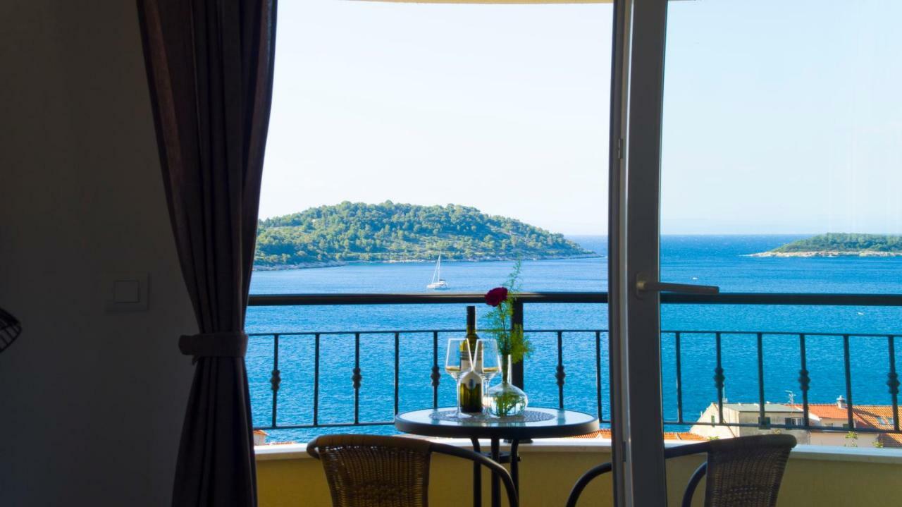 A Lovely And Cozy Room With A Breathtaking View Vis Zewnętrze zdjęcie