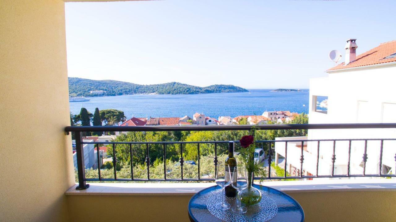 A Lovely And Cozy Room With A Breathtaking View Vis Zewnętrze zdjęcie